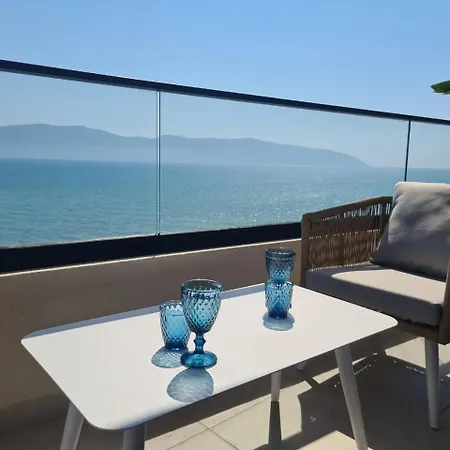 아파트 Seaside Serendipity