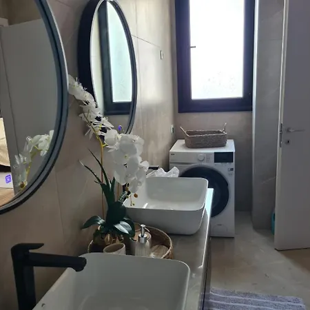 Apartment Seaside Serendipity Vlore