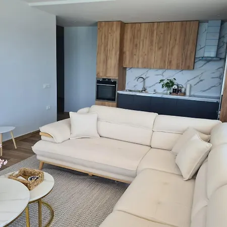 Seaside Serendipity Apartment